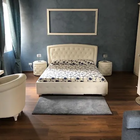 Apartment Experience *