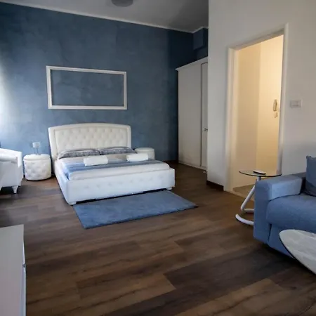 Experience Apartment *